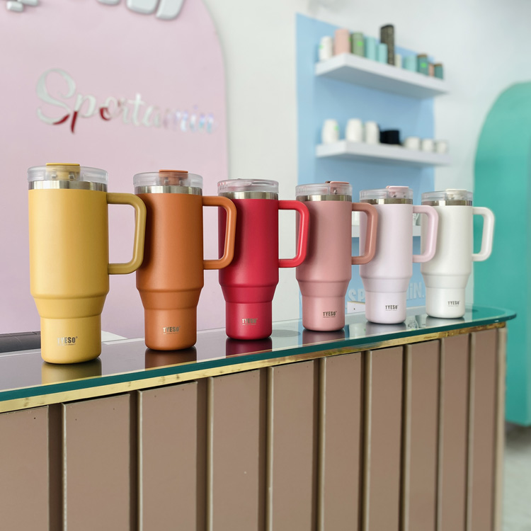 tumbler-tyeso-travel-mug-with-handle